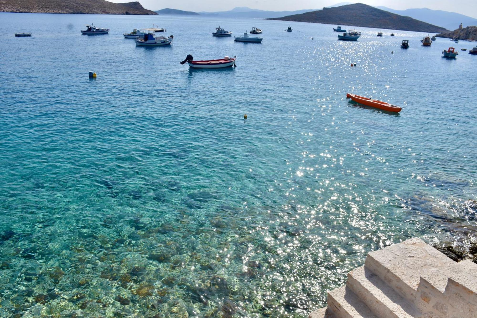 Salt Retreat - Seafront Villa Chalki Town Dış mekan fotoğraf